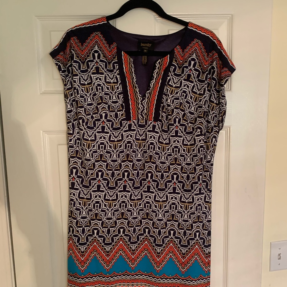 Laundry by Shelli Segal shift style dress
